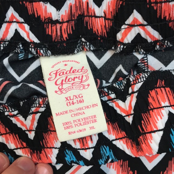 Colored cute shorts - Picture 3 of 3